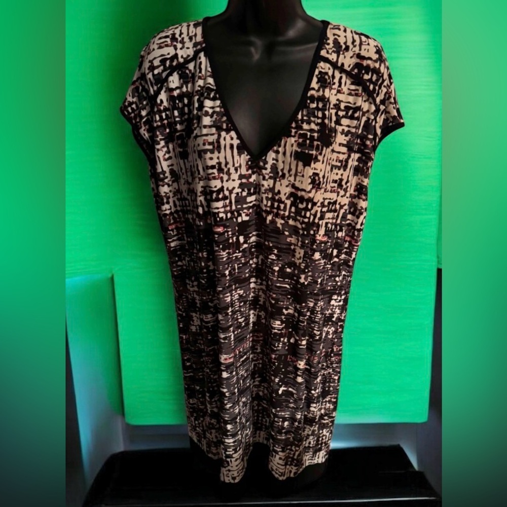 London Times Multicolor Patterned Dress size 16 - pit to pit 23in length 39in